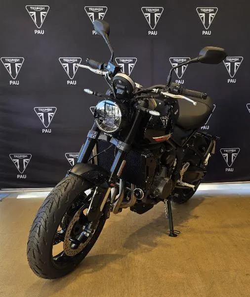 TRIDENT 660