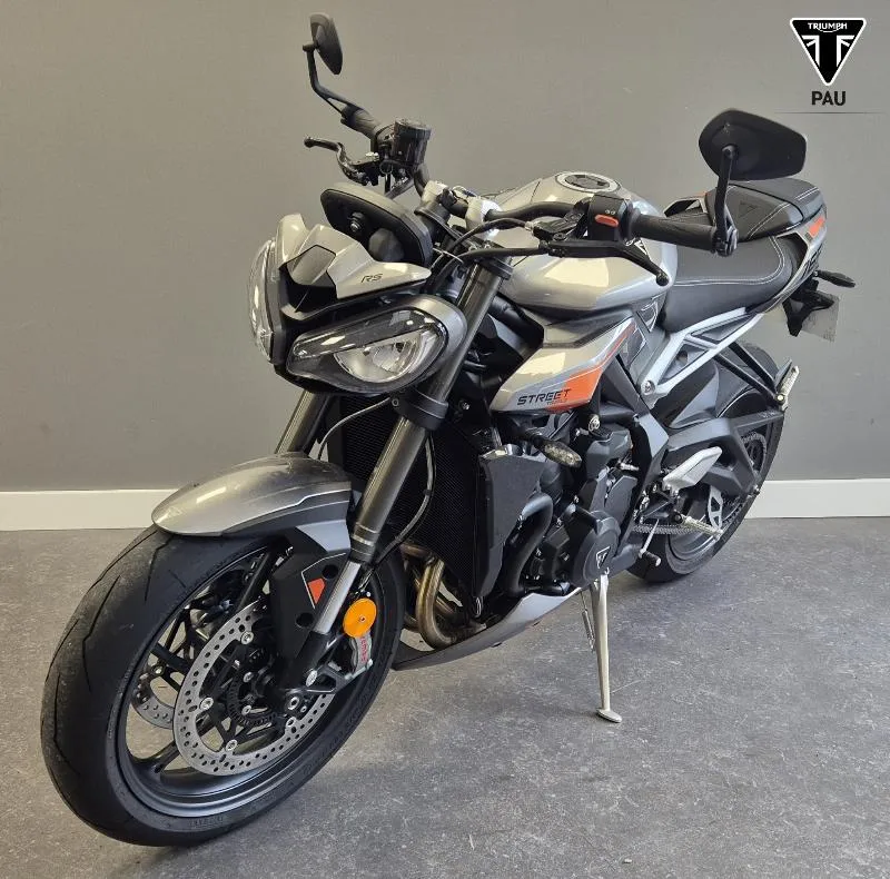 STREET TRIPLE 765 RS