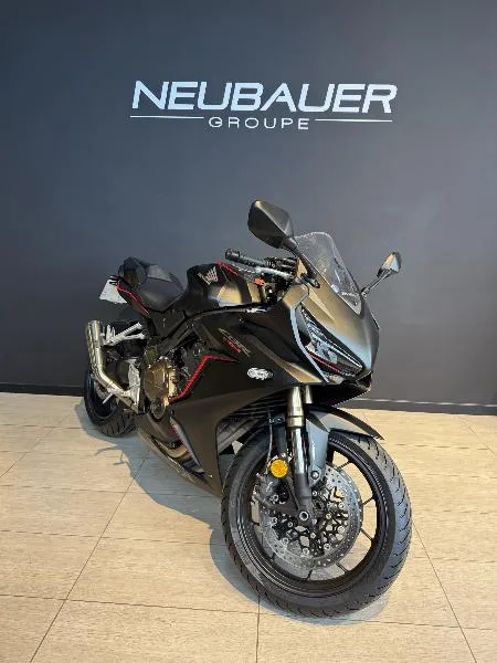 CBR 650 R  2021