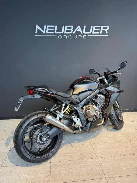 CBR 650 R 