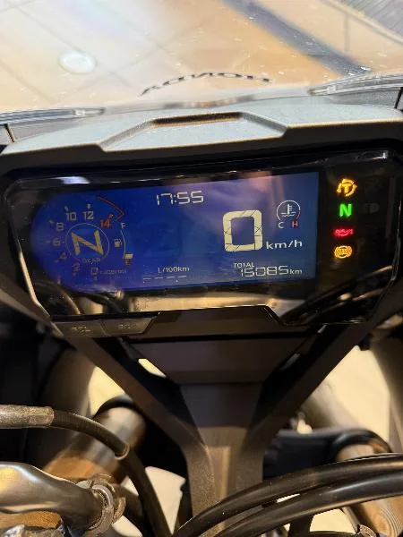 CBR 650 R 