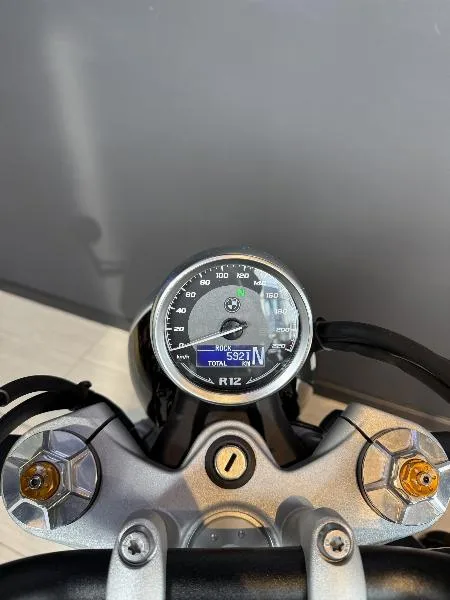 R 12