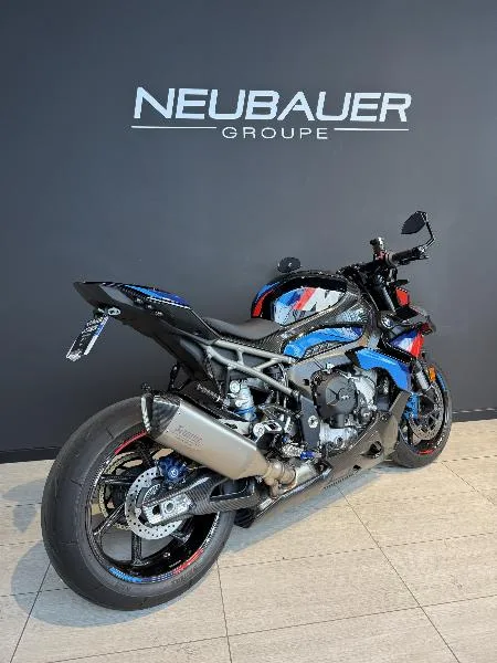 M 1000 R