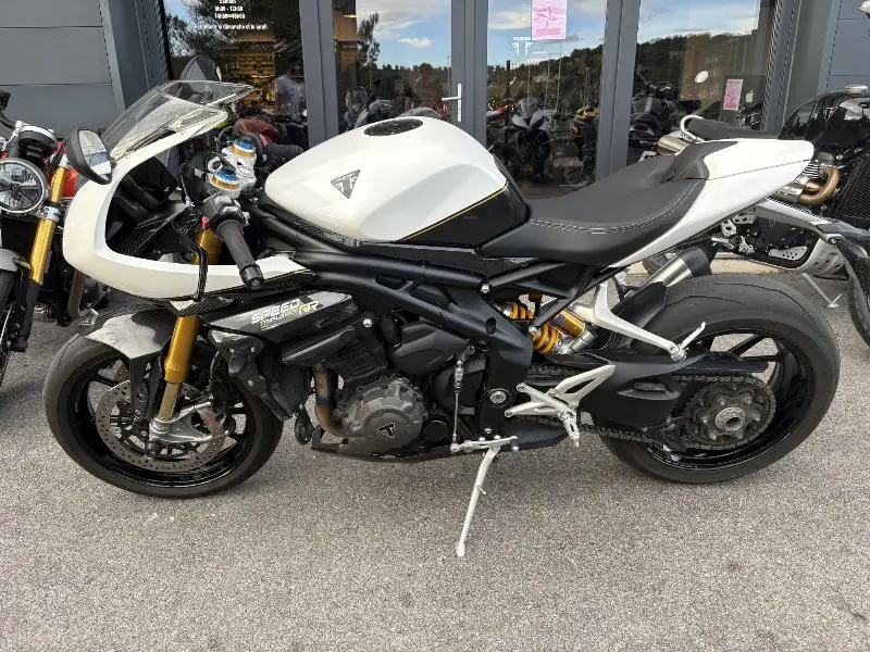 SPEED TRIPLE 1200 RR