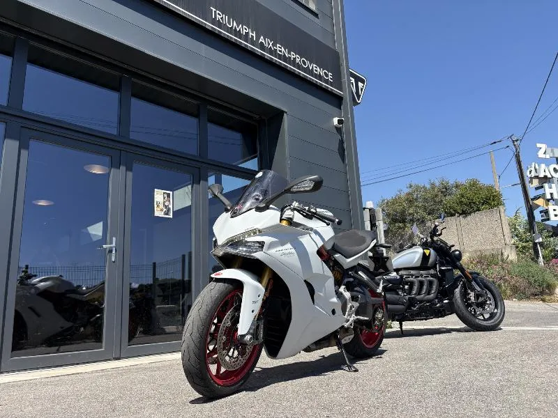SUPERSPORT 939S 2017