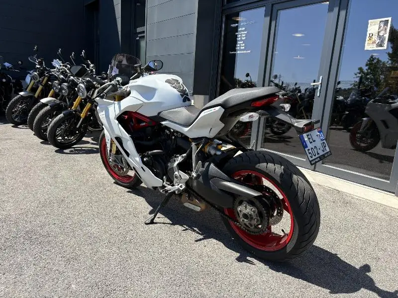 SUPERSPORT 939S
