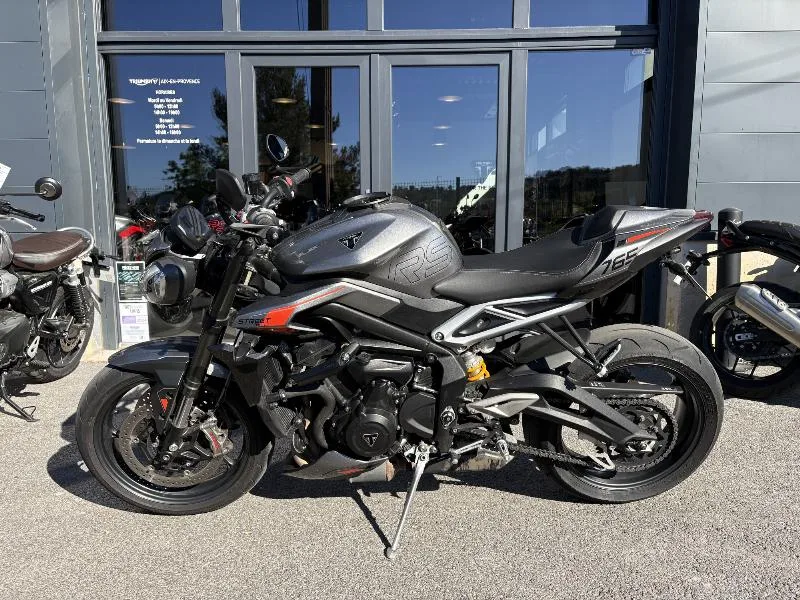 STREET TRIPLE 765 RS