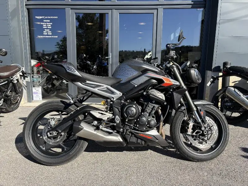 STREET TRIPLE 765 RS