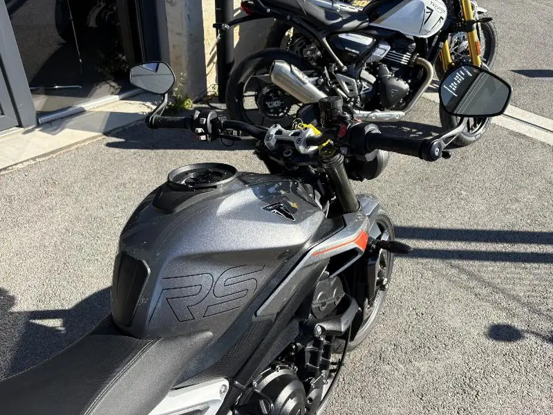 STREET TRIPLE 765 RS