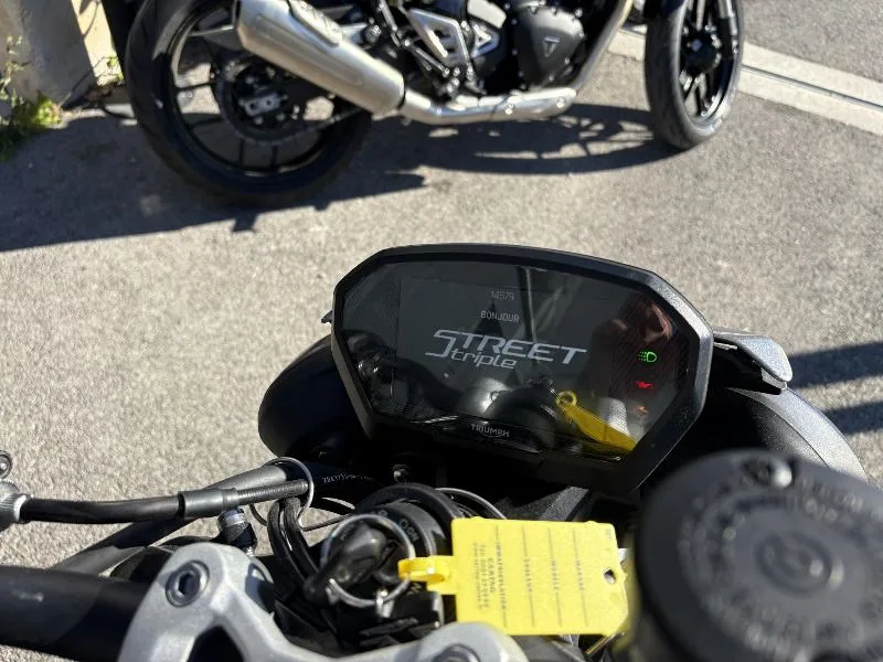 STREET TRIPLE 765 RS