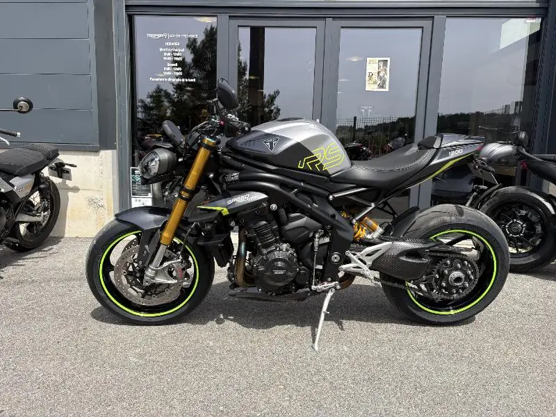 SPEED TRIPLE 1200 RS