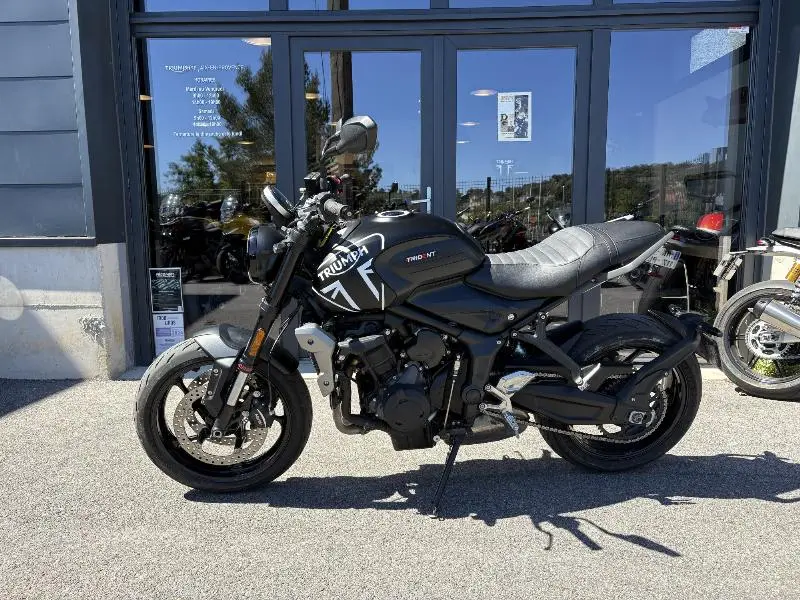TRIDENT 660