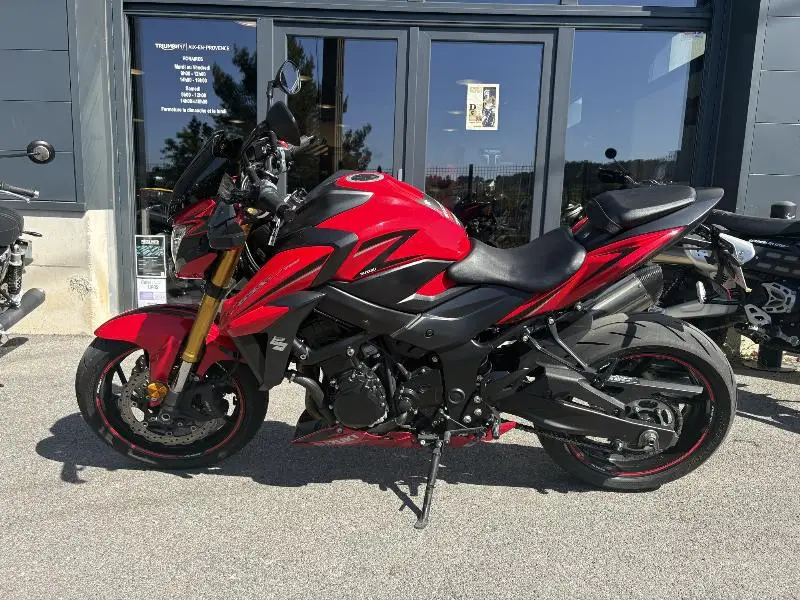GSXS 750