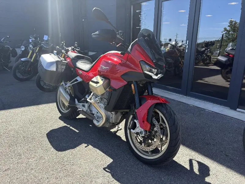 V100  MANDELLO