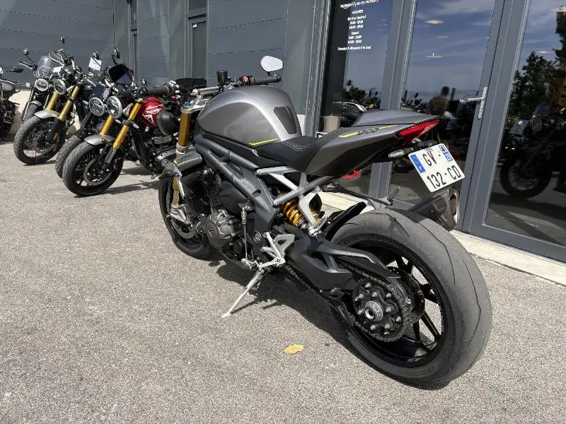 SPEED TRIPLE 1200 RS