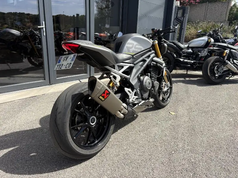SPEED TRIPLE 1200 RS