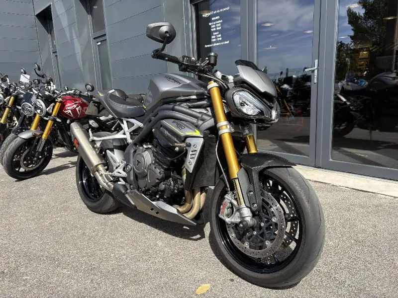 SPEED TRIPLE 1200 RS
