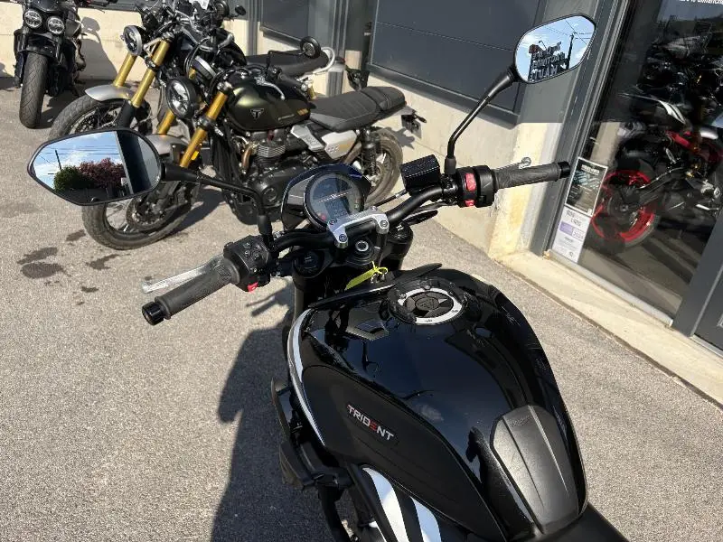 TRIDENT 660