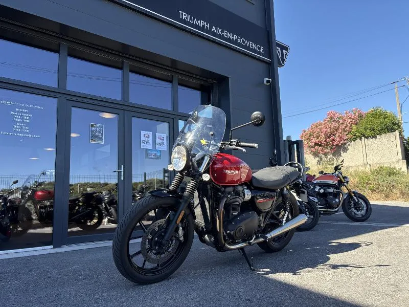 STREET TWIN  900