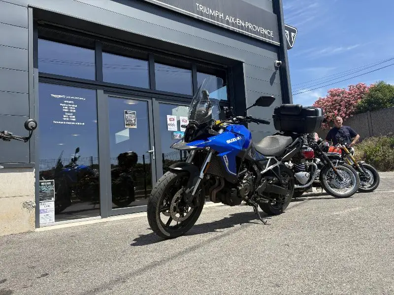 DL VSTROM 800 SE