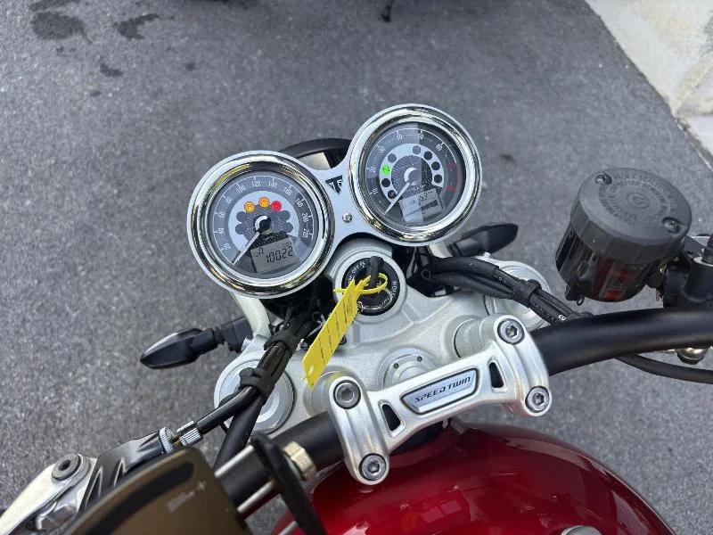 SPEED TWIN 1200