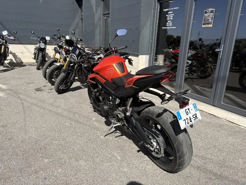 STREET TRIPLE 765 R