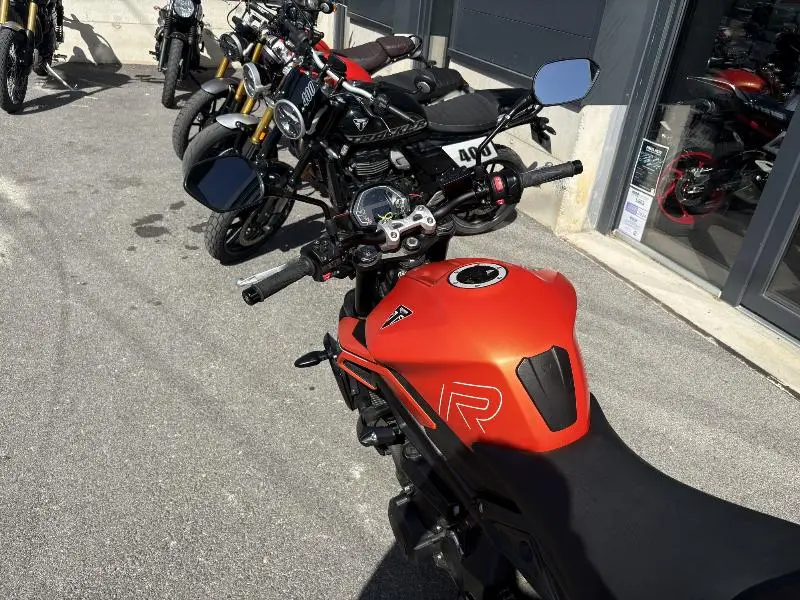 STREET TRIPLE 765 R