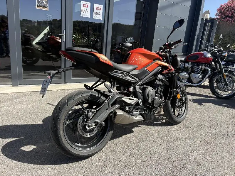STREET TRIPLE 765 R