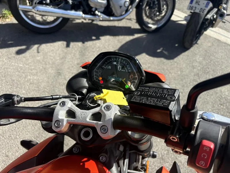 STREET TRIPLE 765 R