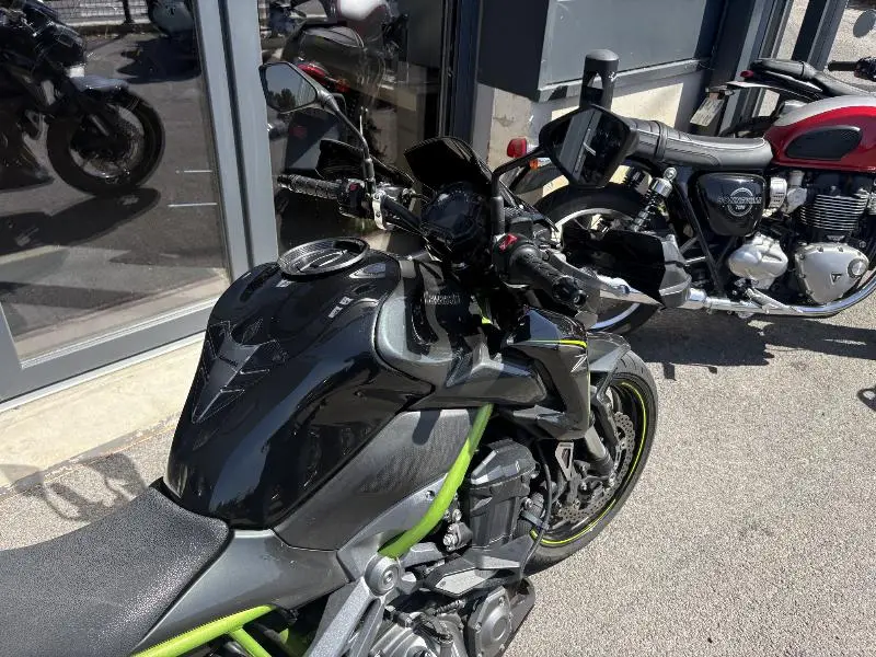 Z 900