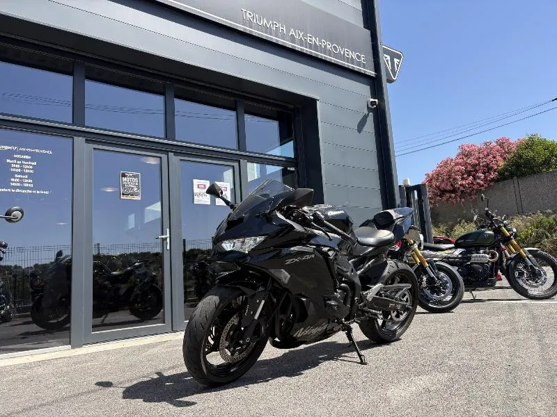 NINJA 400