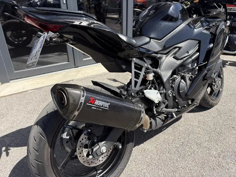 NINJA 400