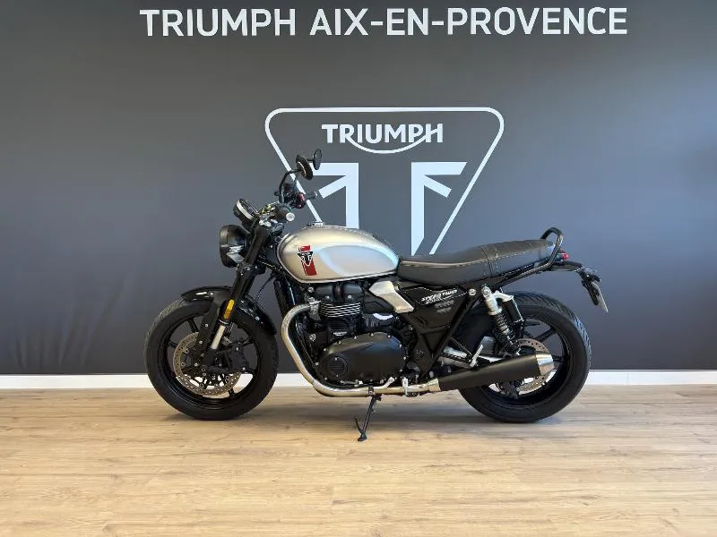 SPEED TWIN 900