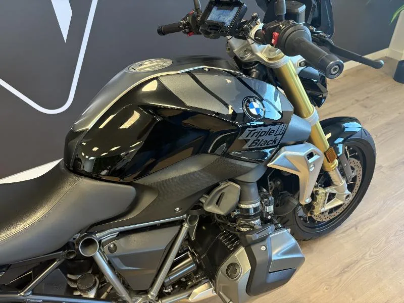 R 1250 R