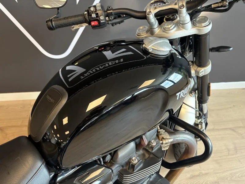 SPEED TWIN 1200