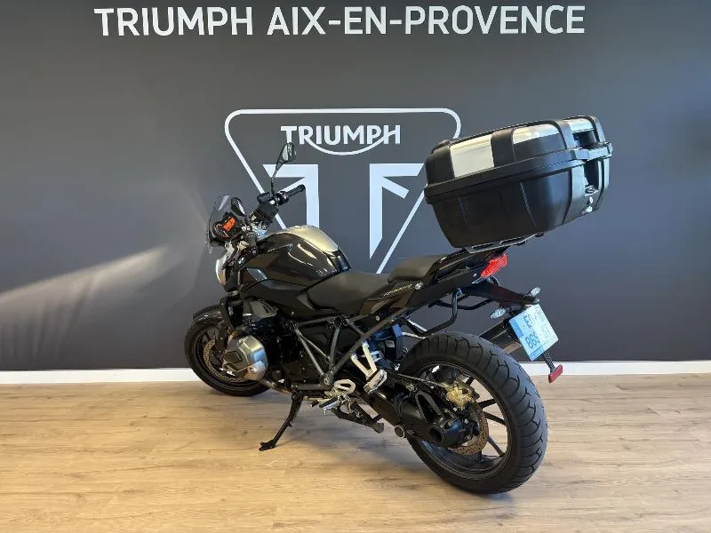 R 1200 R