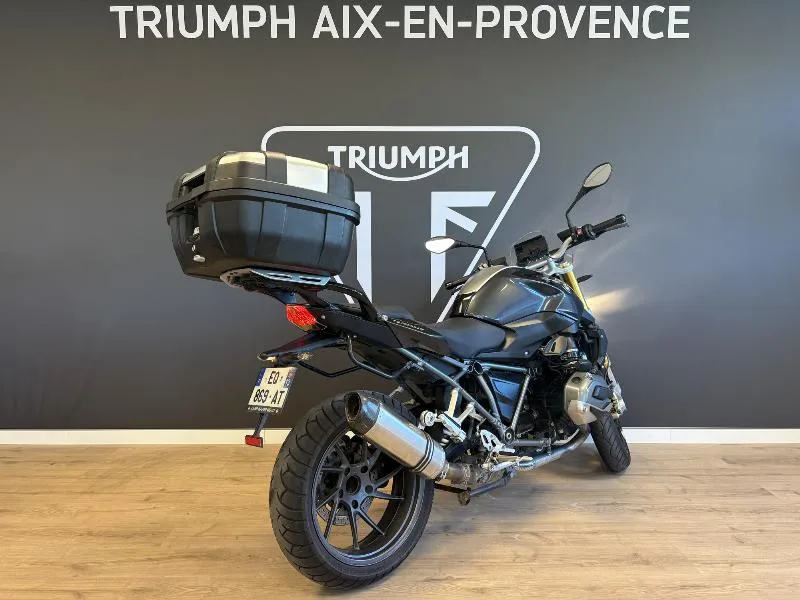 R 1200 R