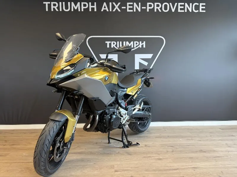 F 900 XR