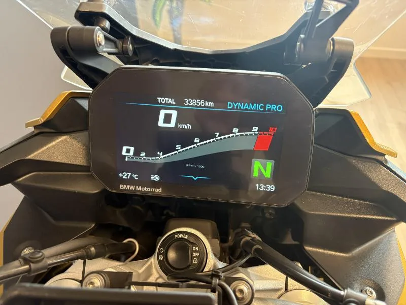 F 900 XR