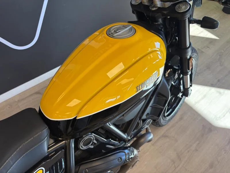 SCRAMBLER 800 FULL THROTTLE