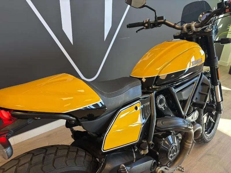SCRAMBLER 800 FULL THROTTLE