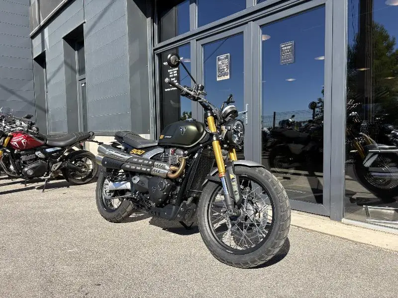 SCRAMBLER 900