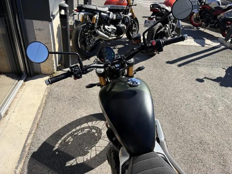 SCRAMBLER 900