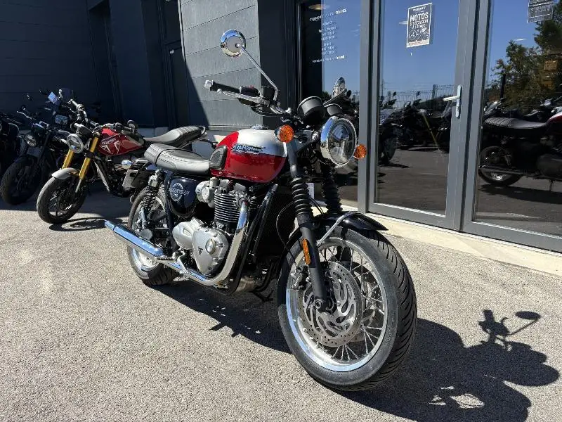 BONNEVILLE T120