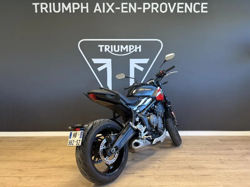 TRIDENT 660