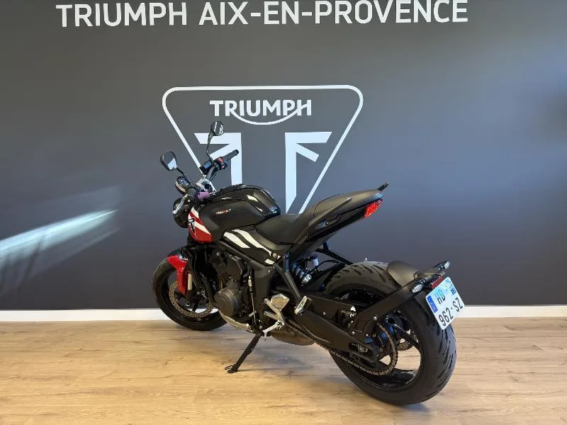 TRIDENT 660