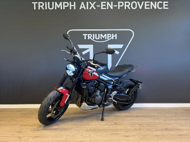 TRIDENT 660