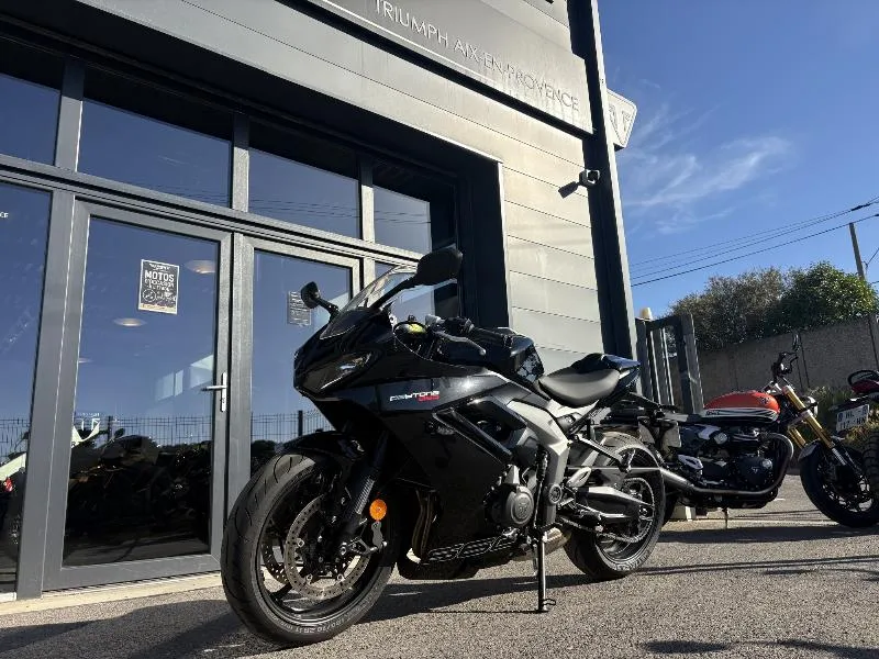 	DAYTONA 660