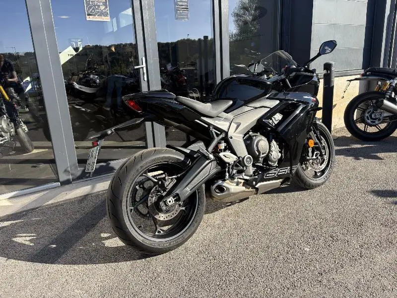	DAYTONA 660