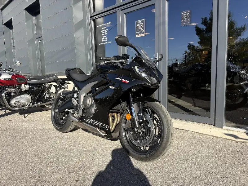 	DAYTONA 660
